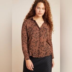 Anthropologie Cloth & Stone Leopard Print Button Down Collared Shirt
